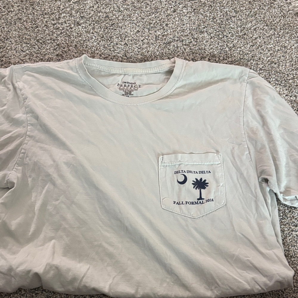 Women's Light Gray Long Sleeve Tee